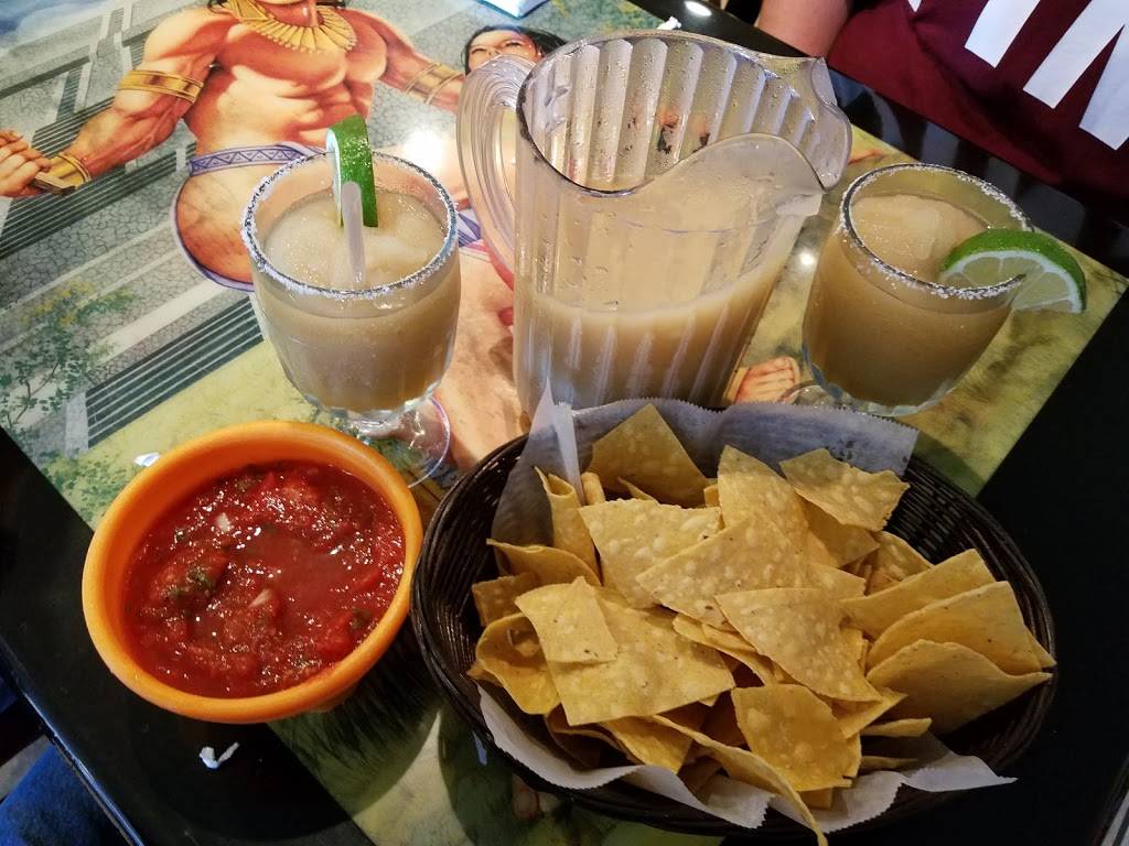 Chimis Fresh Mex | restaurant | 520 N Hwy 67, Florissant, MO 63031, USA | 3148391319 OR +1 314-839-1319