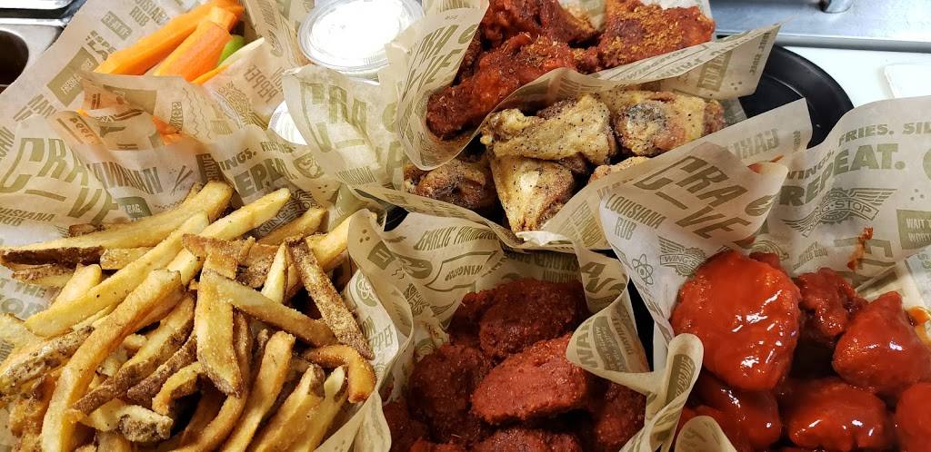 Wingstop | restaurant | 1093 B St R1-B1, Hayward, CA 94541, USA | 5108819464 OR +1 510-881-9464