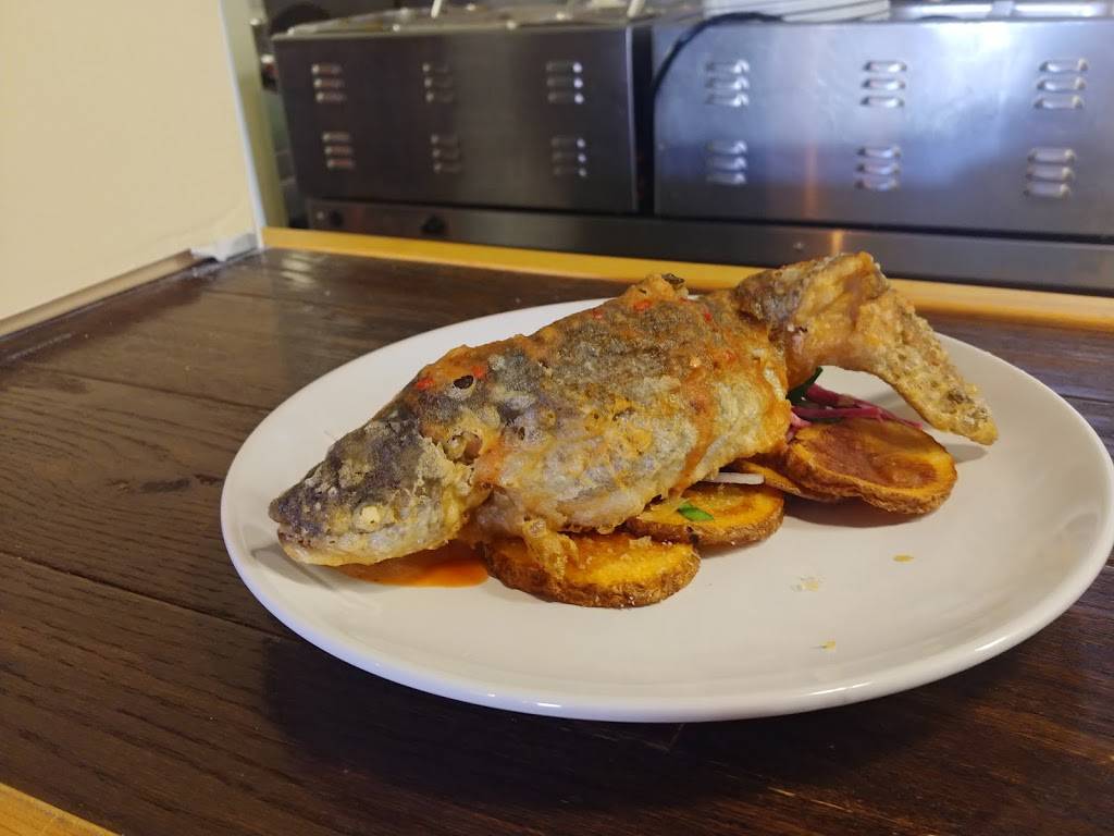 The Tin Fox | restaurant | 2616 Monroe St, Madison, WI 53711, USA | 6087091616 OR +1 608-709-1616