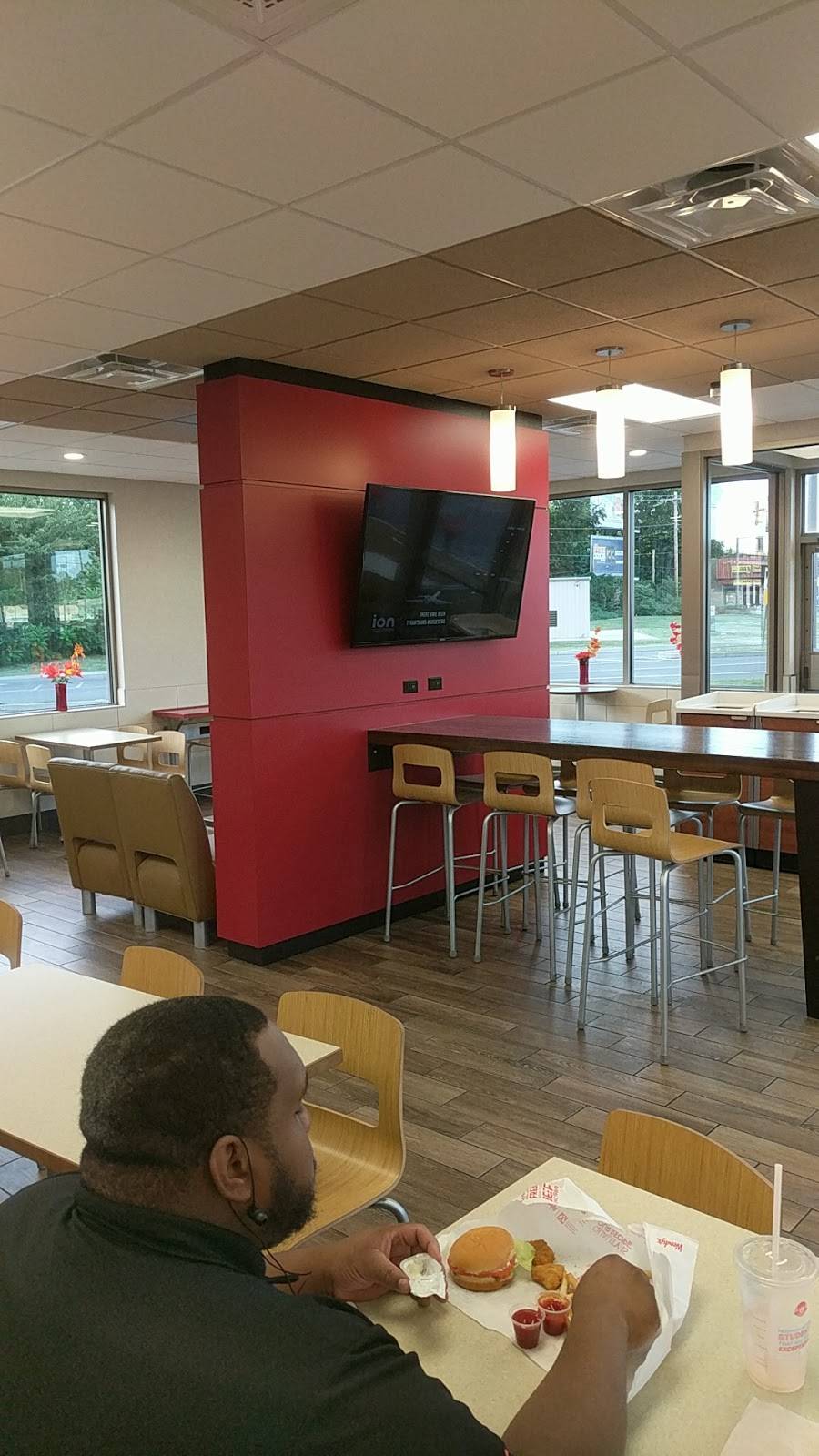 Wendys | restaurant | 2340 W Oregon Ave, Philadelphia, PA 19145, USA | 2157551720 OR +1 215-755-1720