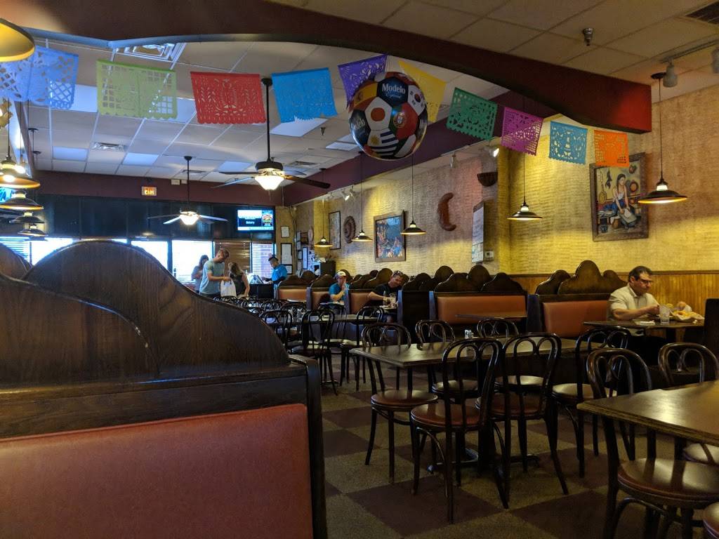 El Cerro Reyes | restaurant | 655 Brawley School Rd # 101, Mooresville, NC 28117, USA | 7047990429 OR +1 704-799-0429