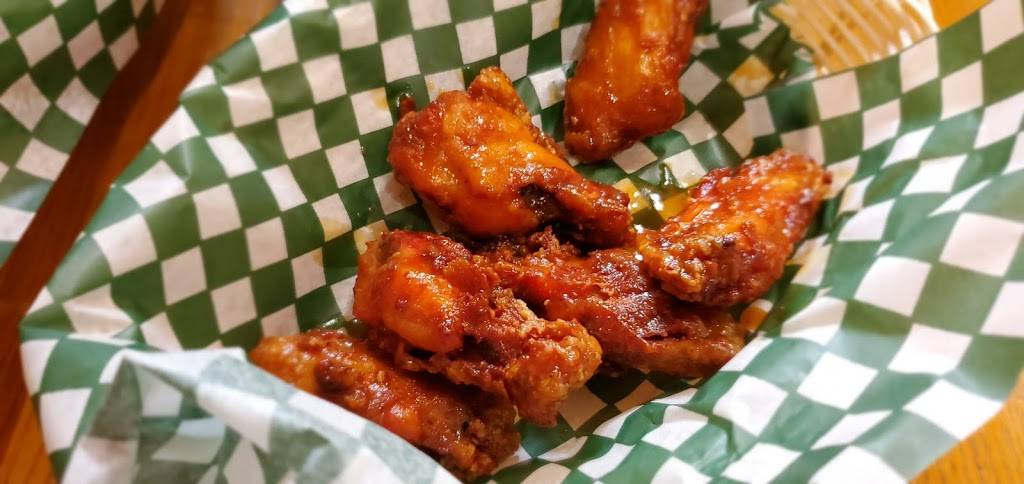 Pub McVey | restaurant | 324 Chemin de Lac Sainte-Marie, Lac-Sainte-Marie, QC J0X 1Z0, Canada | 8194674935 OR +1 819-467-4935