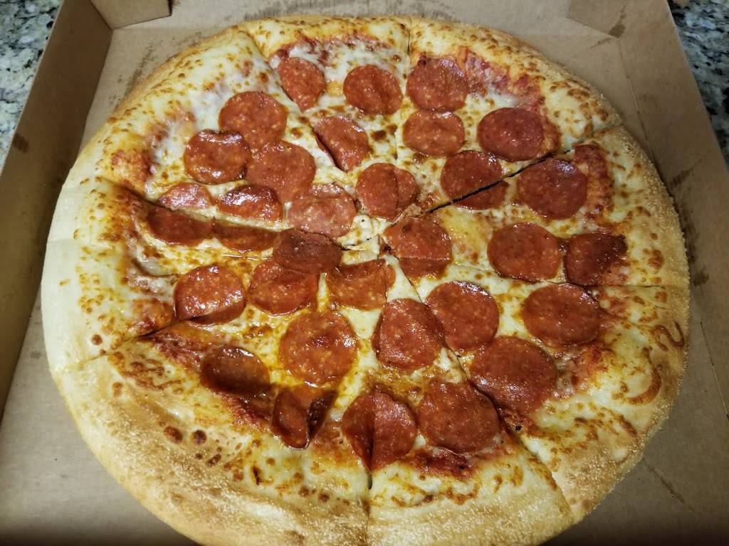 Little Caesars Pizza | meal takeaway | 7355 N Blackstone Ave, Fresno, CA 93650, USA | 5594387500 OR +1 559-438-7500