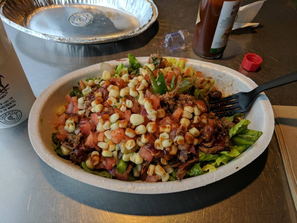 Chipotle Mexican Grill | restaurant | 331 Rockaway Turnpike, Lawrence, NY 11559, USA | 5162393952 OR +1 516-239-3952