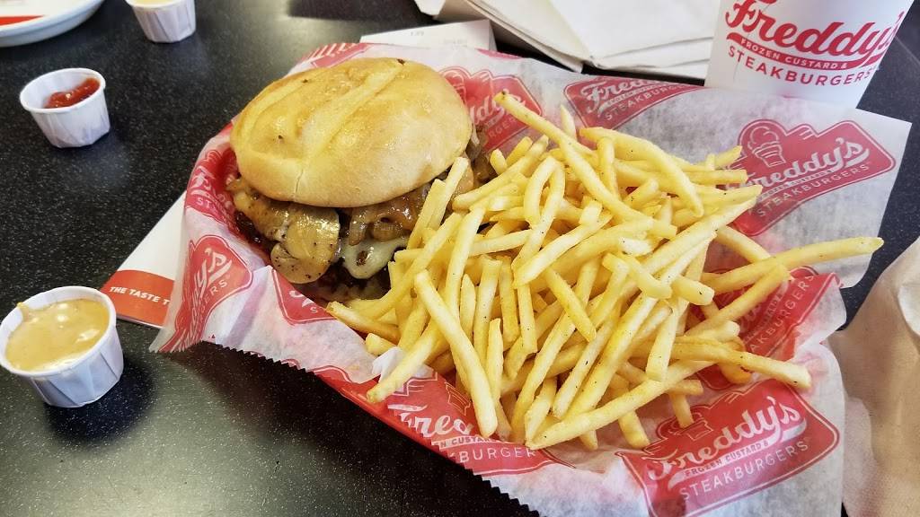Freddys Frozen Custard & Steakburgers | restaurant | 327 Mile of Cars Way, National City, CA 91950, USA | 6194345649 OR +1 619-434-5649