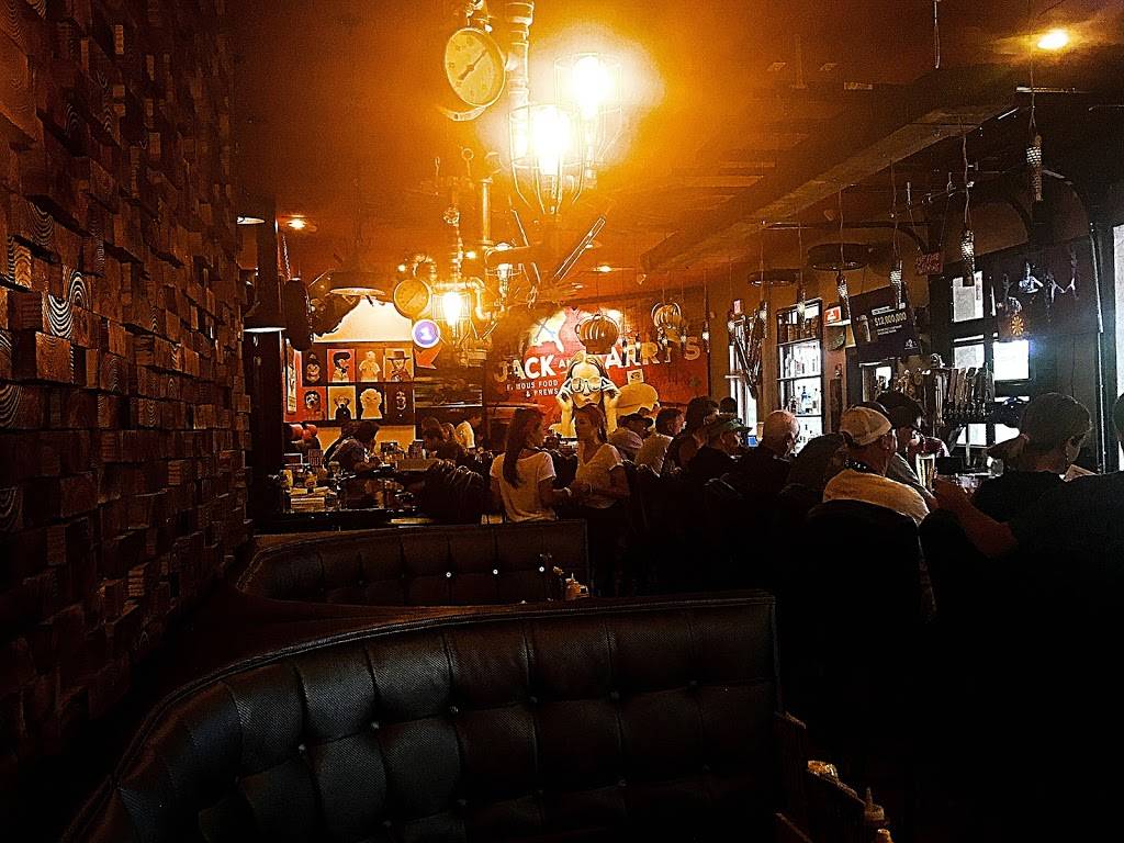 Jack And Harrys | restaurant | 1850 N Courtenay Pkwy, Merritt Island, FL 32953, USA | 3217354810 OR +1 321-735-4810