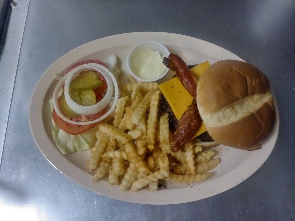 Double Clutch Cafe | cafe | 675 31st St, Evans, CO 80620, USA | 9705063330 OR +1 970-506-3330