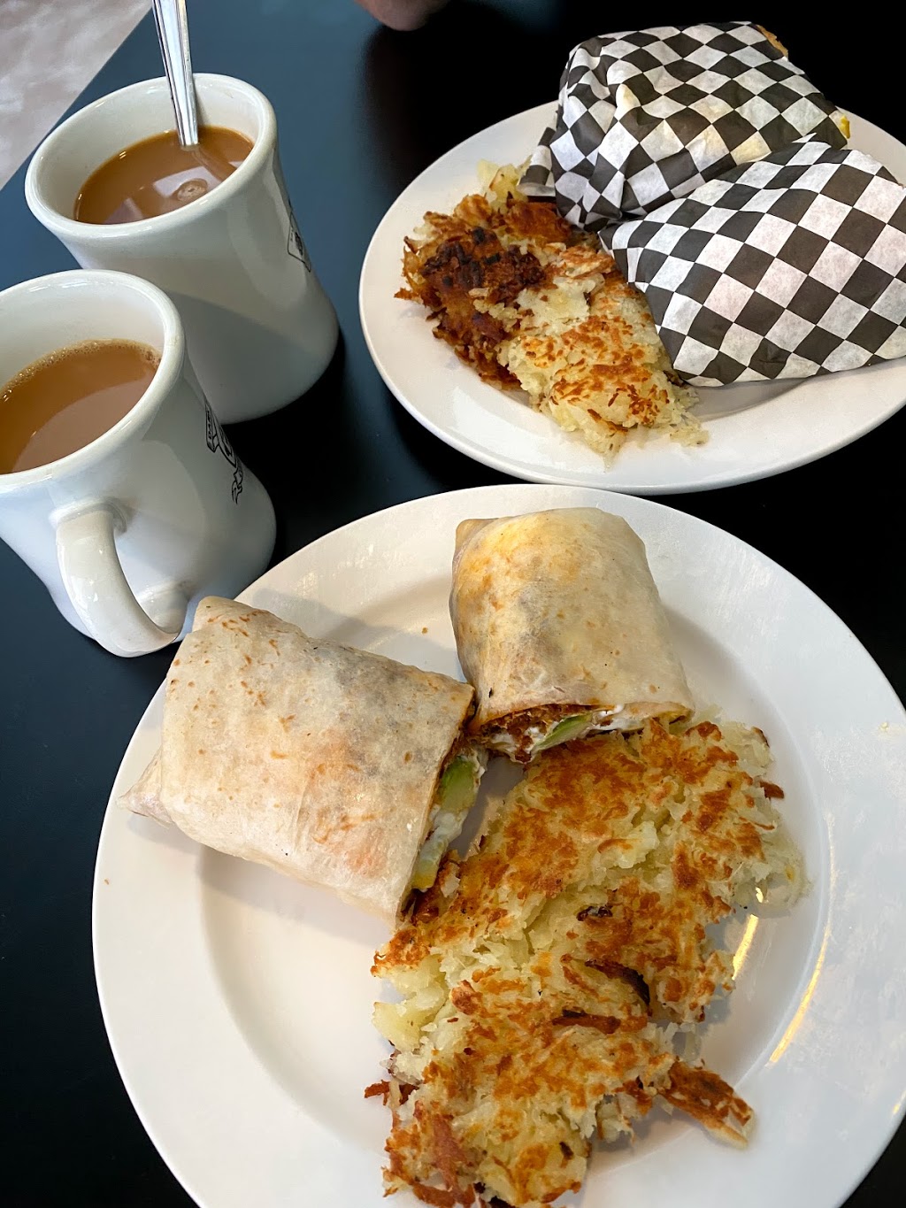 Dash of Salt and Pepper Diner | restaurant | 2201 N Lincoln Ave, Chicago, IL 60614, USA | 8722068671 OR +1 872-206-8671