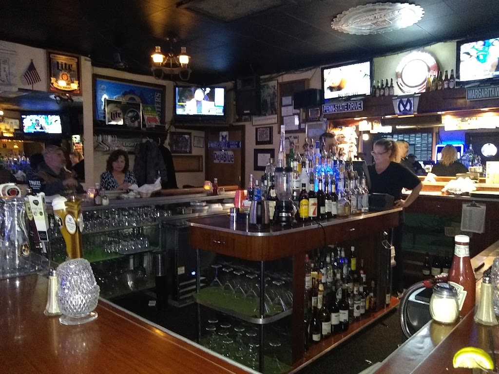 Blu Tavern Restaurant & Motel | restaurant | 1323 Bunting St, Pottsville, PA 17901, USA | 5705449919 OR +1 570-544-9919