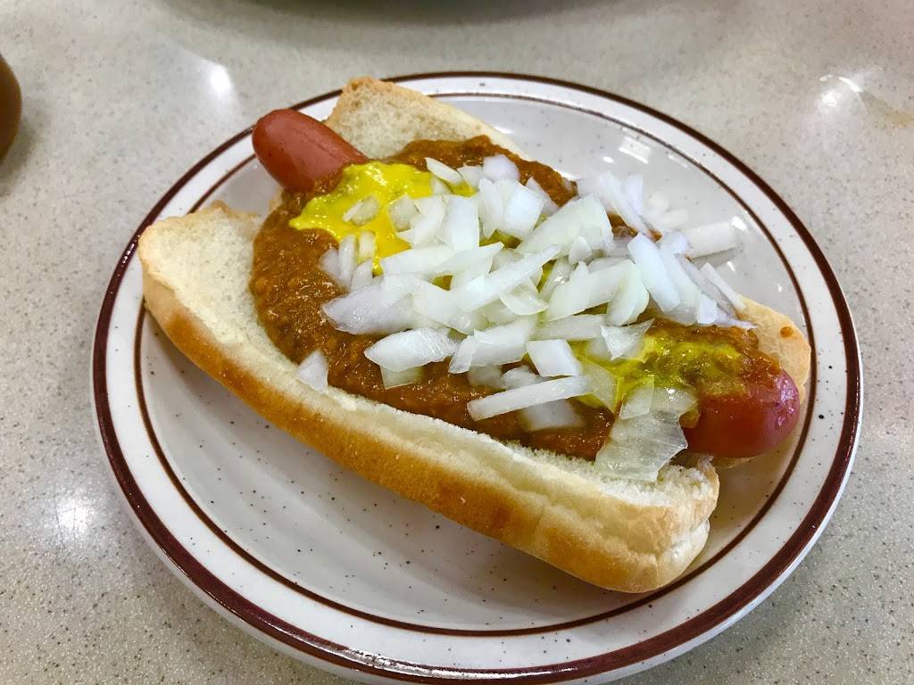 Leos Coney Island | restaurant | 30422 Milford Rd, New Hudson, MI 48165, USA | 2484461008 OR +1 248-446-1008