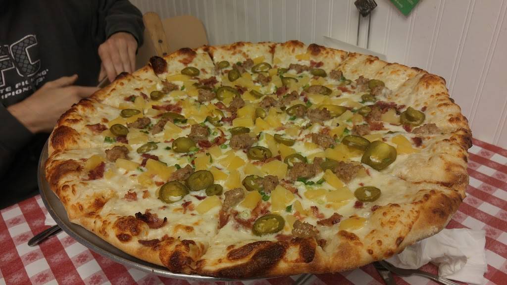 Gios Pizza | restaurant | 2700 Yulupa Ave #5, Santa Rosa, CA 95405, USA | 7075422797 OR +1 707-542-2797