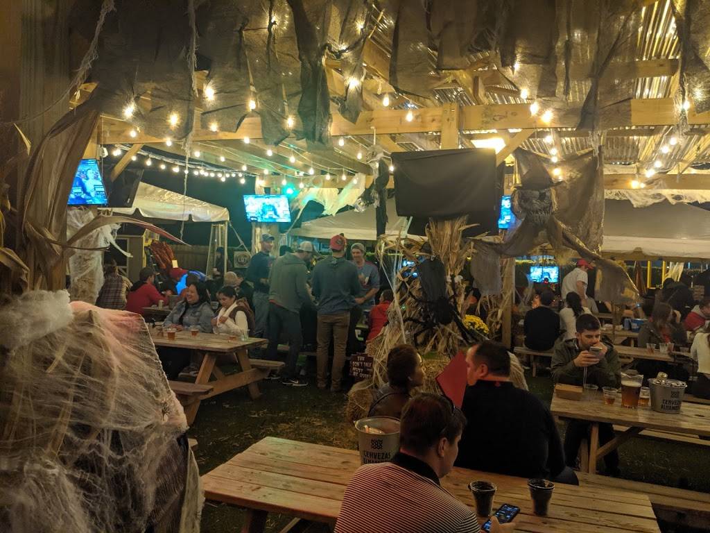 The Lot | restaurant | 3217 10th St N, Arlington, VA 22201, USA | 5712373614 OR +1 571-237-3614