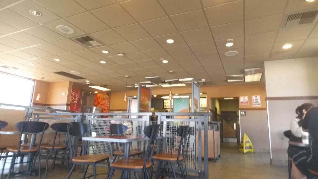 Jack in the Box | restaurant | 3504 Firestone Blvd, South Gate, CA 90280, USA | 3235648168 OR +1 323-564-8168