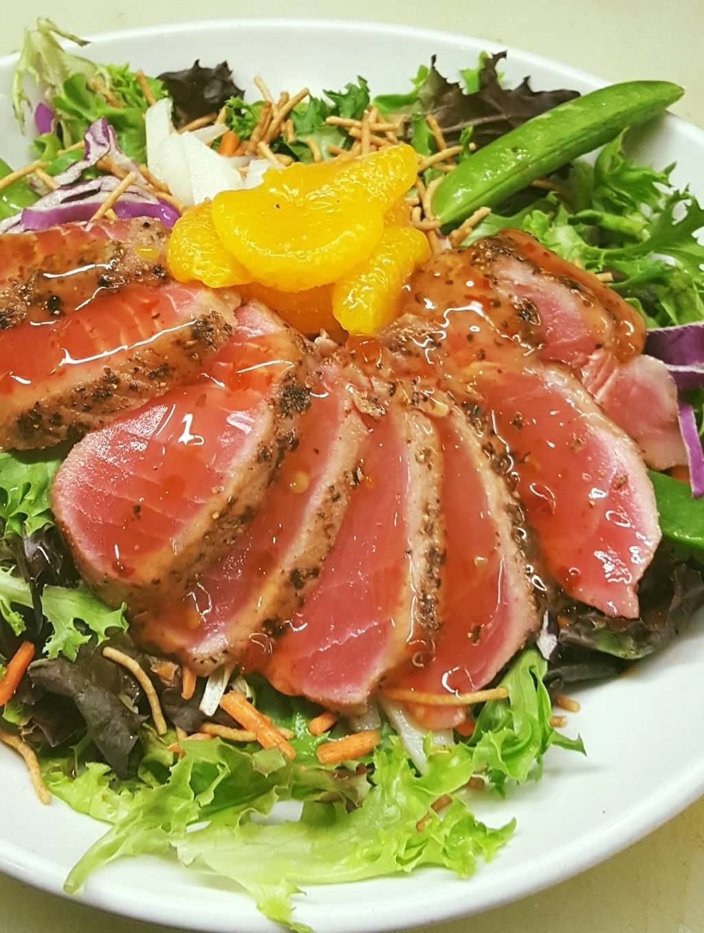 Delanies Neighborhood Grille | restaurant | 67 West Ave, Tallmadge, OH 44278, USA | 3306302888 OR +1 330-630-2888