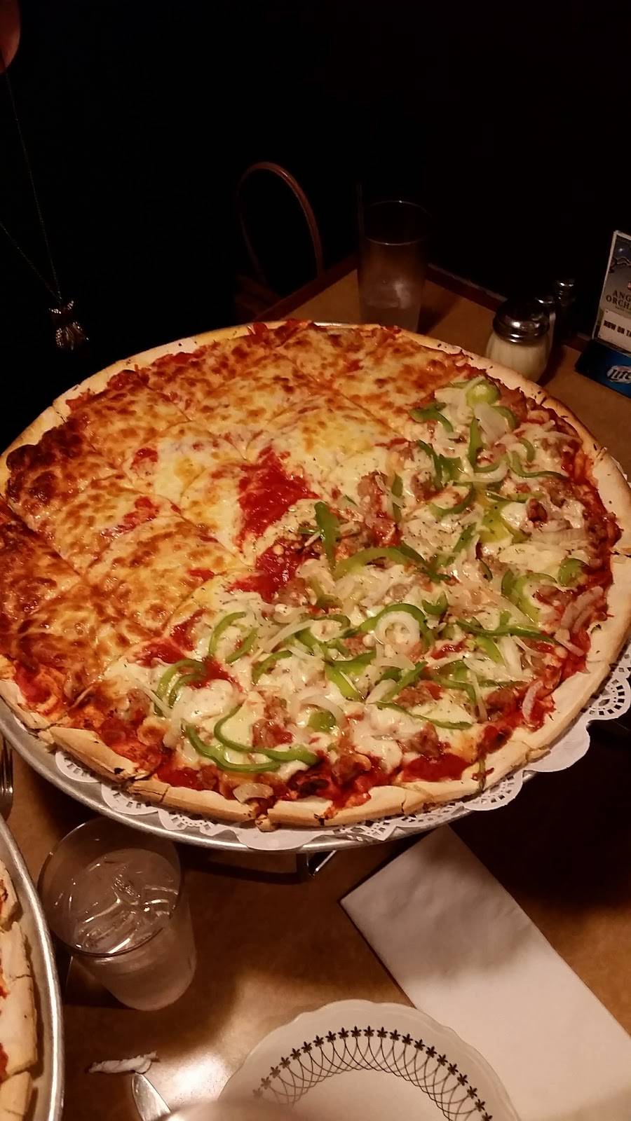 Rosangelas Pizzeria | restaurant | 2702, 2807 1/2 95th St, Evergreen Park, IL 60805, USA | 7084222041 OR +1 708-422-2041