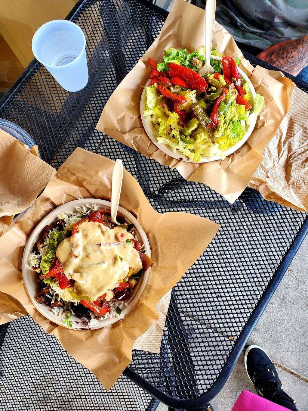 QDOBA Mexican Eats | restaurant | 1305 Veterans Pkwy Suite 500, Clarksville, IN 47129, USA | 8122062077 OR +1 812-206-2077