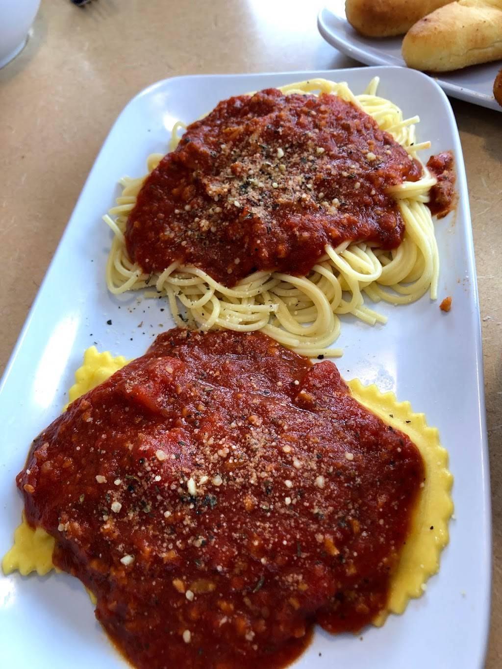 Fazolis | restaurant | 504 N Belt Hwy, St Joseph, MO 64506, USA | 8163879539 OR +1 816-387-9539