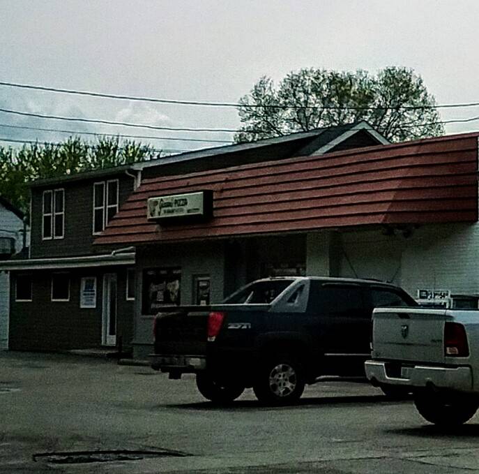 Giovannis Pizza | restaurant | 5844 Ohio River Rd, Huntington, WV 25702, USA | 3046977777 OR +1 304-697-7777
