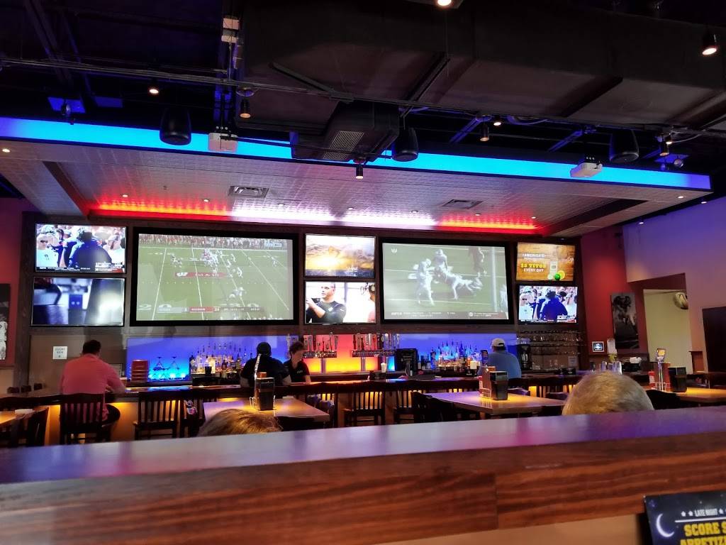 Glory Days Grill | restaurant | 9900 4th St N, St. Petersburg, FL 33702, USA | 7272141623 OR +1 727-214-1623