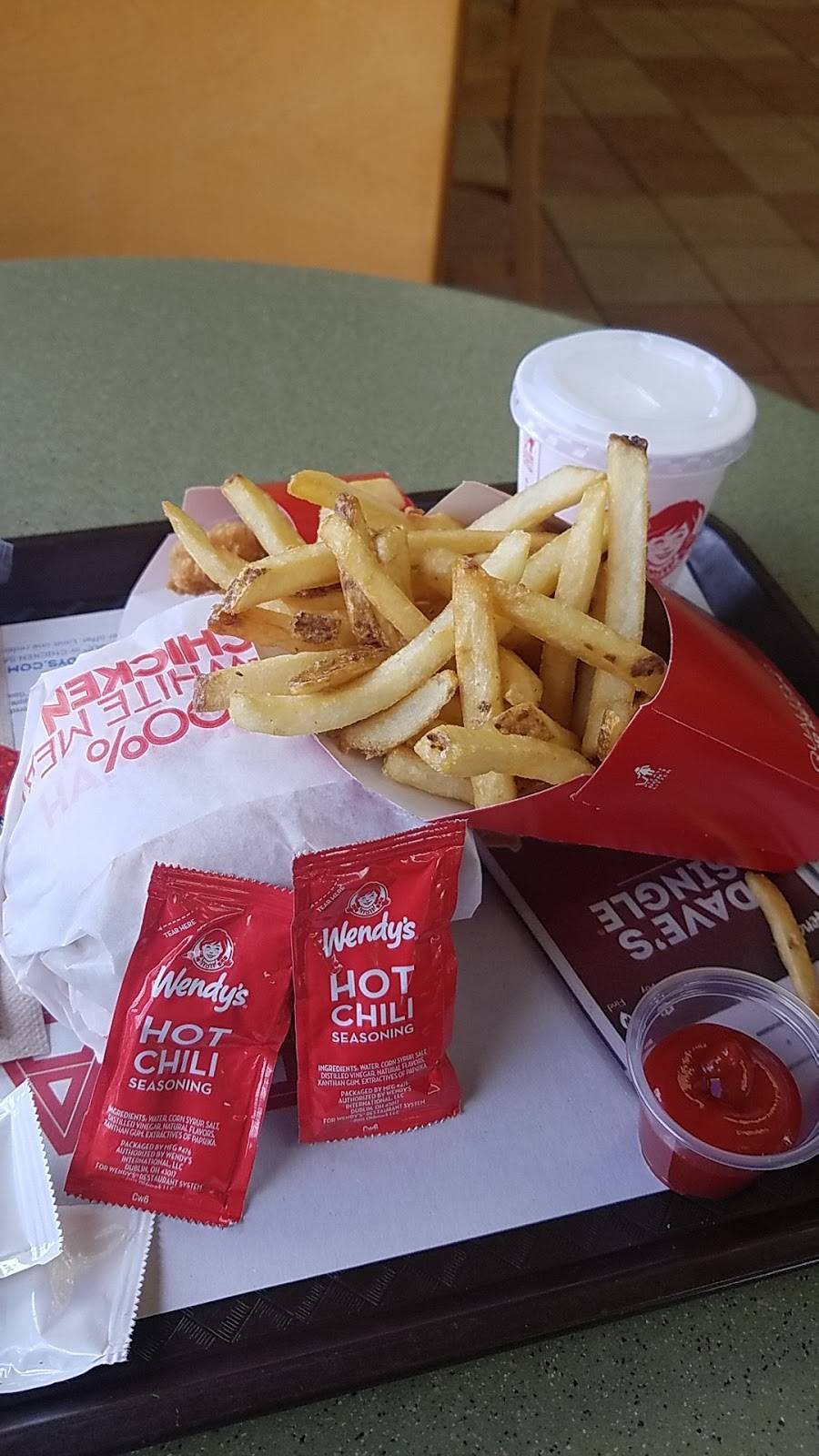 Wendys | restaurant | 1420 Allen St, Springfield, MA 01118, USA | 4132737971 OR +1 413-273-7971