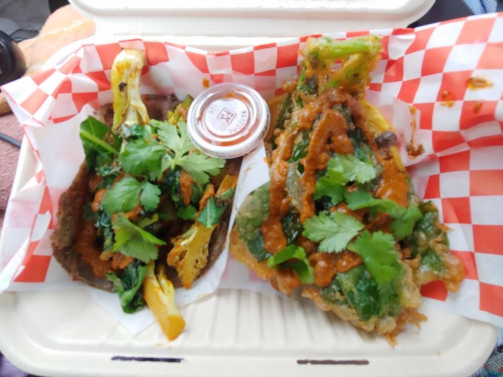 Trill Taqueria | restaurant | 2418 E 7th St, Austin, TX 78702, USA | 3375016336 OR +1 337-501-6336