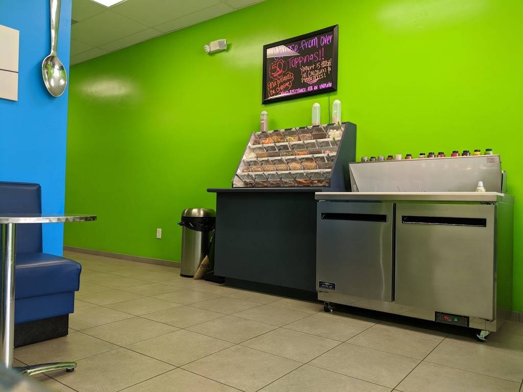 Spoons Frozen Yogurt | restaurant | 134 a N Main St, Porterville, CA 93257, USA | 5597934188 OR +1 559-793-4188