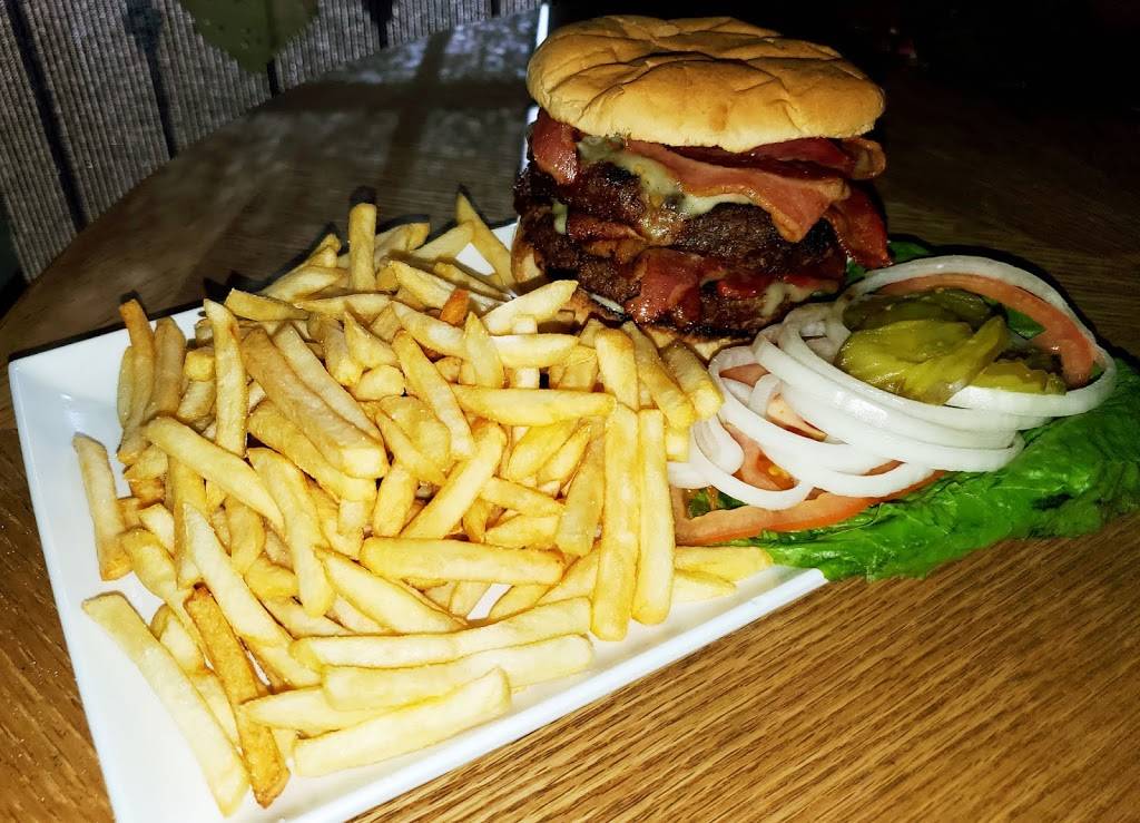 Web House Café & Bar | restaurant | 320 Blanco Rd, San Antonio, TX 78212, USA | 2105310100 OR +1 210-531-0100