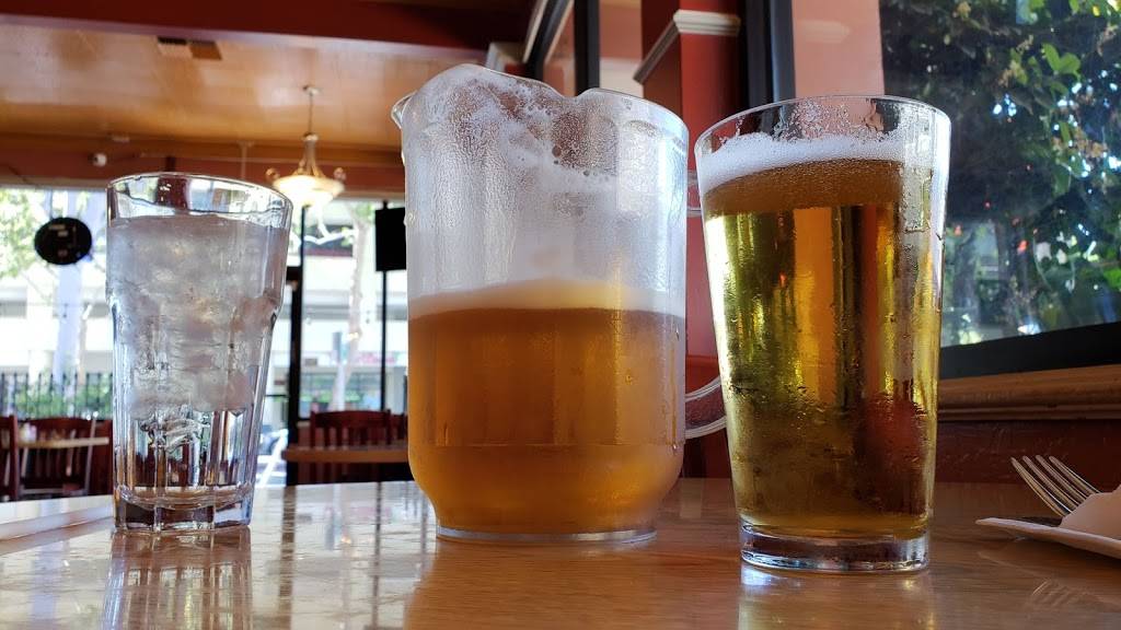 Grande Pizzeria | restaurant | 150 E San Carlos St, San Jose, CA 95112, USA | 4082922840 OR +1 408-292-2840