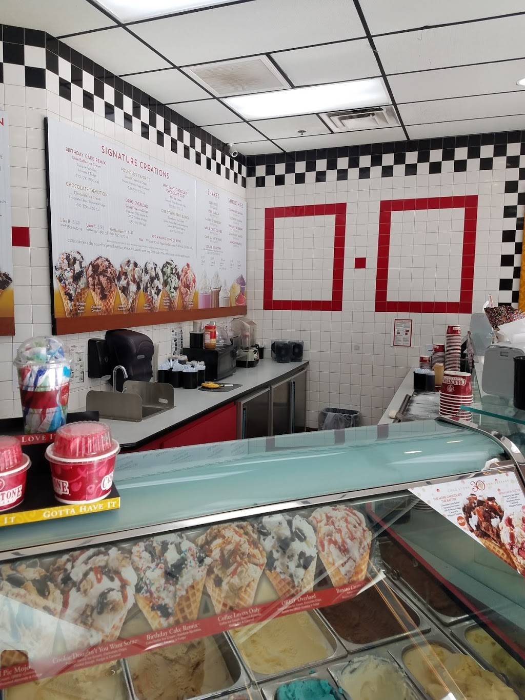 Cold Stone Creamery | bakery | 1959 S Power Rd Ste 102, Mesa, AZ 85206, USA | 4803257422 OR +1 480-325-7422