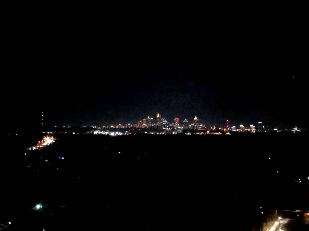 Nox Creek Lounge | restaurant | 3300 Lenox Rd NE, Atlanta, GA 30326, USA | 4042628568 OR +1 404-262-8568