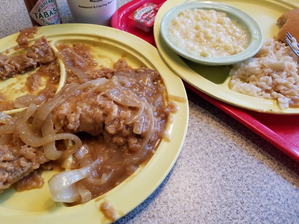 The Bears Den | restaurant | 1191 Oglethorpe St, Macon, GA 31201, USA | 4787459909 OR +1 478-745-9909