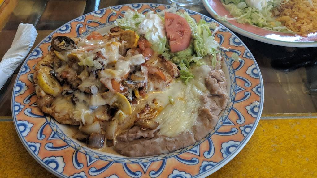 La Tonalteca | restaurant | 654 N Dupont Blvd # A, Milford, DE 19963, USA | 3024222111 OR +1 302-422-2111