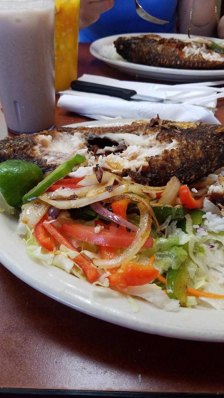 Pollo Ala Vista Restaurant & Carry | restaurant | 16905 Oakmont Ave, Gaithersburg, MD 20877, USA | 3019260422 OR +1 301-926-0422