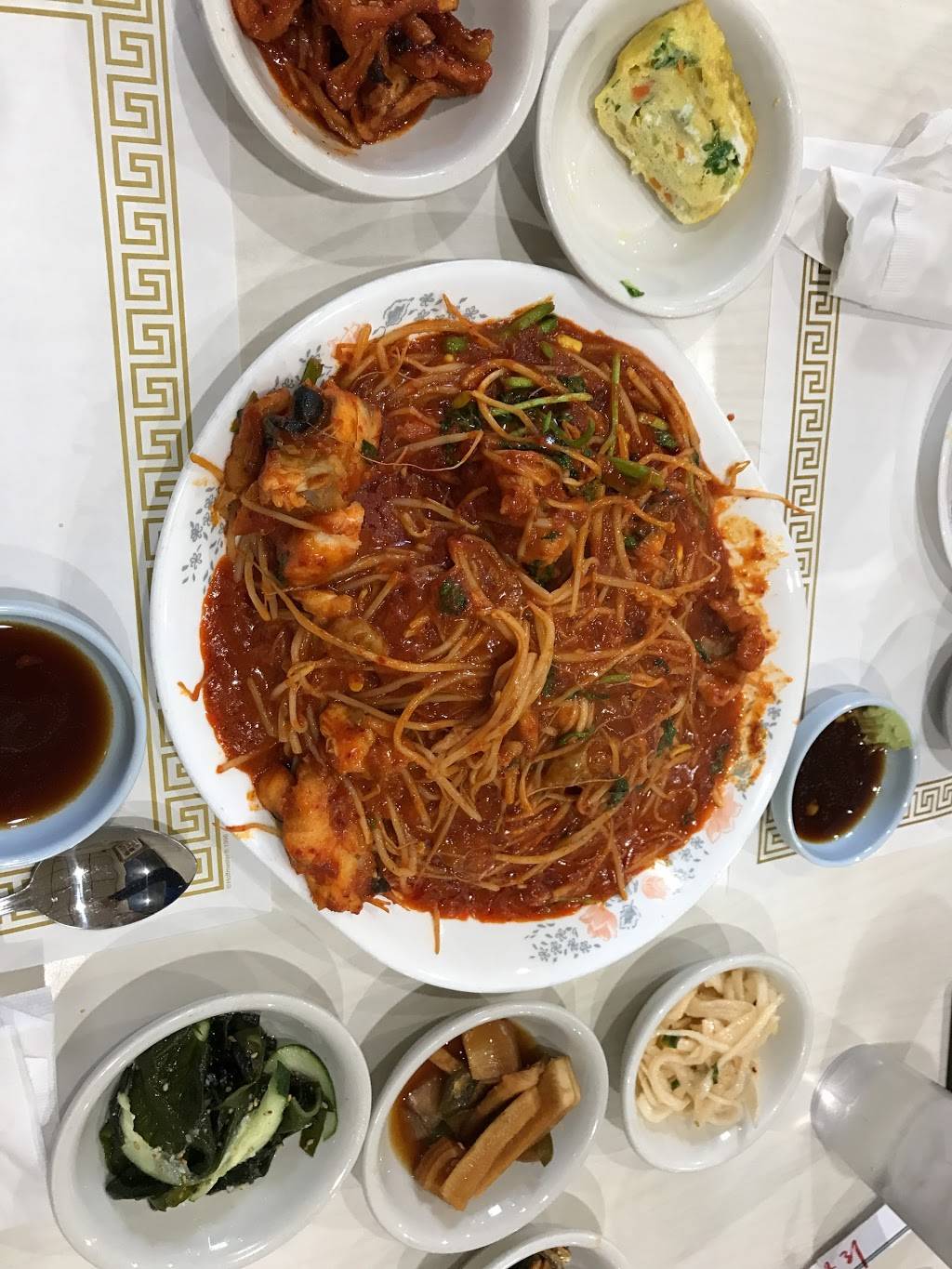 MeeNaRi Restaurant | restaurant | 3311 W Bryn Mawr Ave, Chicago, IL 60659, USA | 7732673590 OR +1 773-267-3590