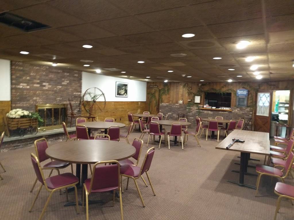 Ye Olde Standish Grille | restaurant | 175 N Bedford St, East Bridgewater, MA 02333, USA | 5083783682 OR +1 508-378-3682