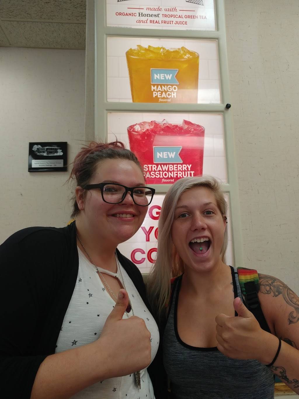 Wendys | restaurant | 613 W. State St, Hastings, MI 49058, USA | 2699488728 OR +1 269-948-8728