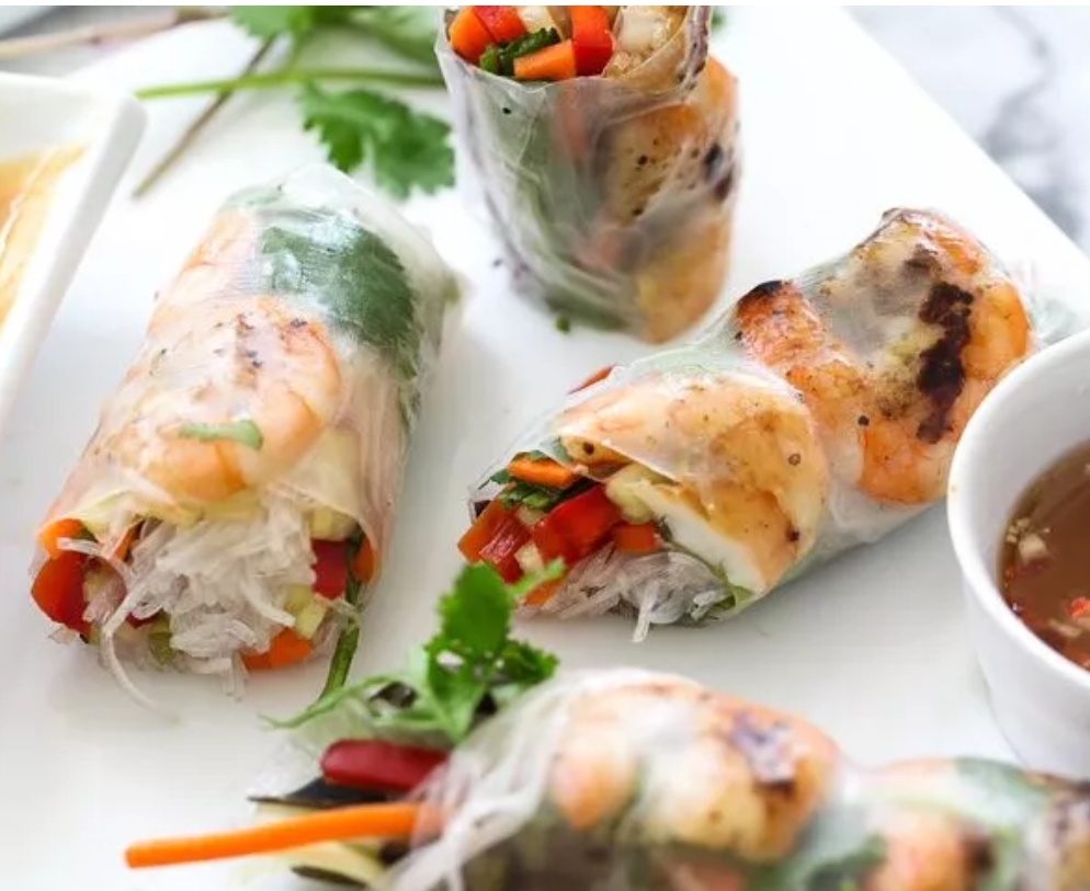 Hello Vietnam Pho & Roll | restaurant | 8752 E Shea Blvd, Scottsdale, AZ 85260, USA | 4809986006 OR +1 480-998-6006