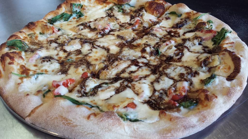 Boston Brothers Pizzeria | meal delivery | 2718 White Mountain Hwy, North Conway, NH 03860, USA | 6037335920 OR +1 603-733-5920