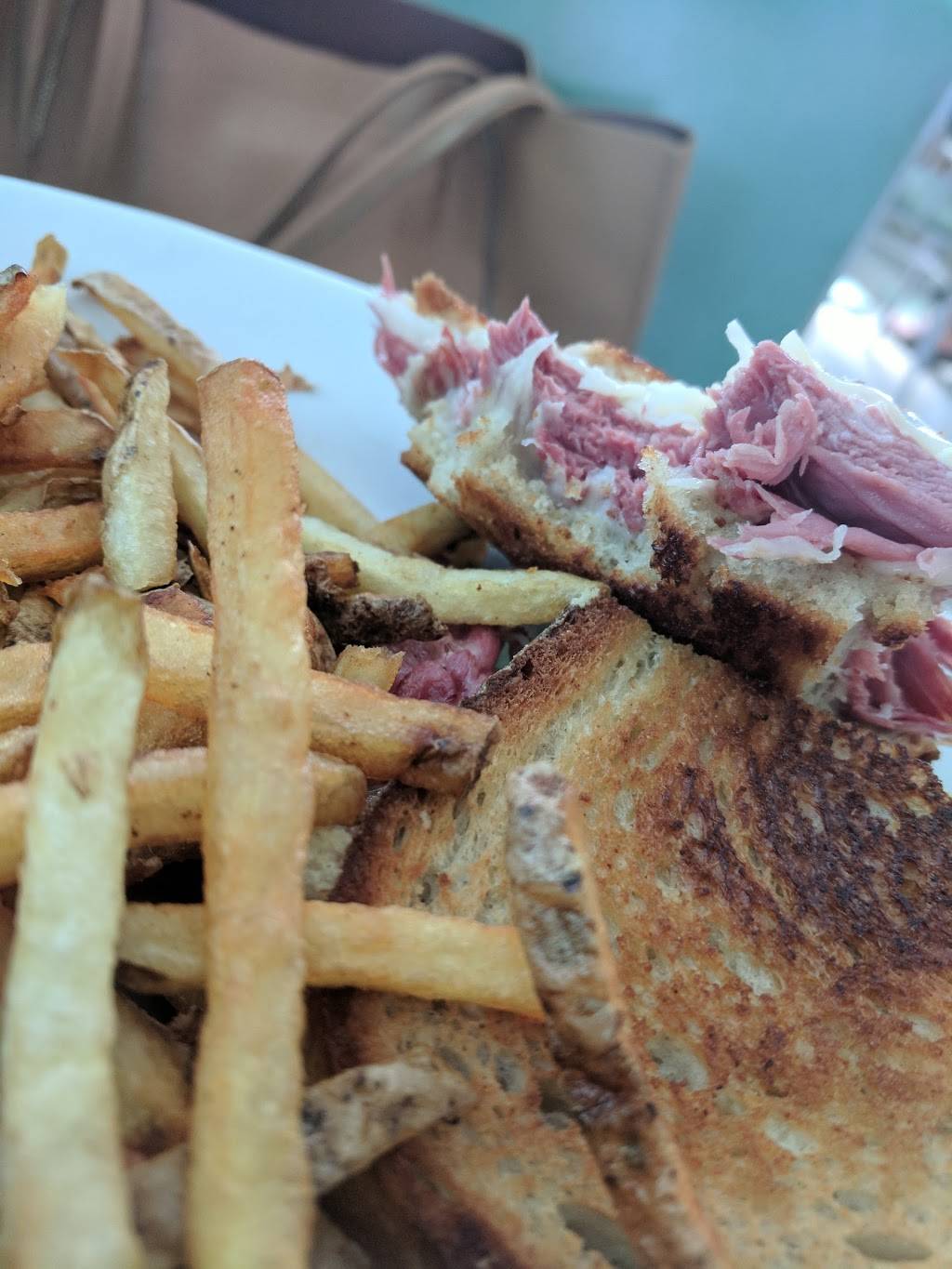 Mustache Bills Diner | restaurant | W 8th St, Barnegat Light, NJ 08006, USA | 6094940155 OR +1 609-494-0155