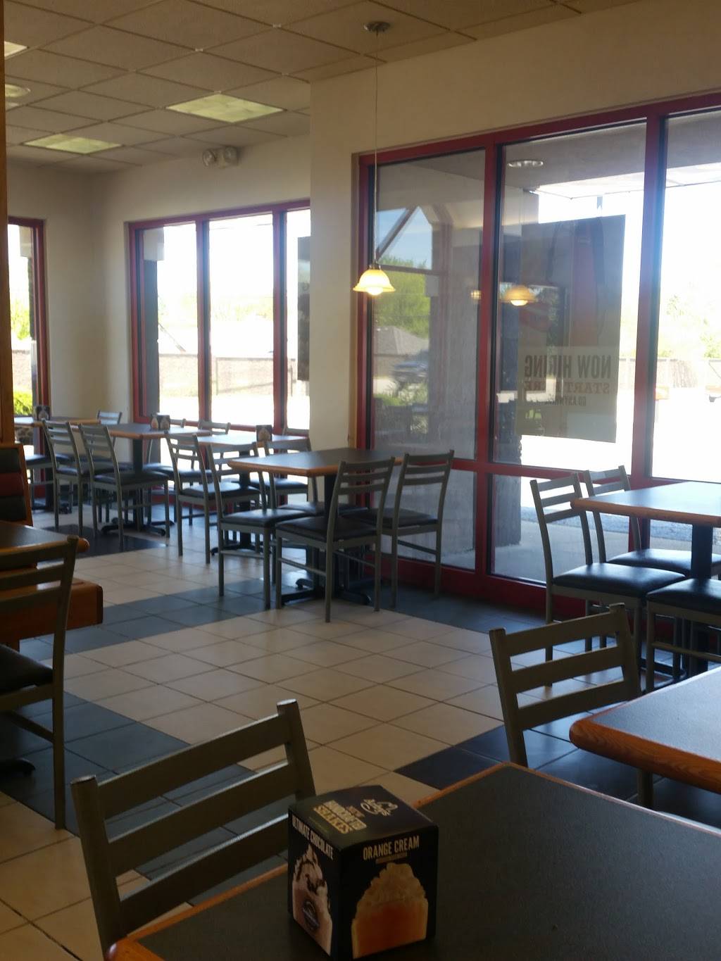 Arbys | restaurant | 240 Douglas Rd, Oswego, IL 60543, USA | 6308449906 OR +1 630-844-9906