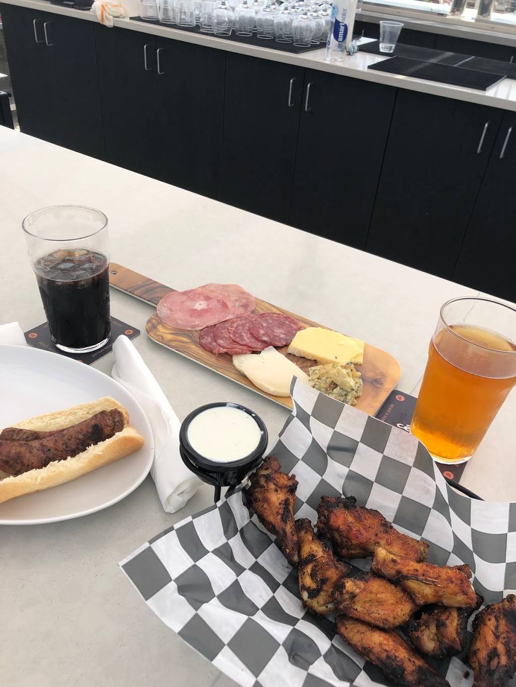 Dogtown Brewing Co. | restaurant | 1209 Hull St Box 100, Richmond, VA 23224, USA | 8047242337 OR +1 804-724-2337