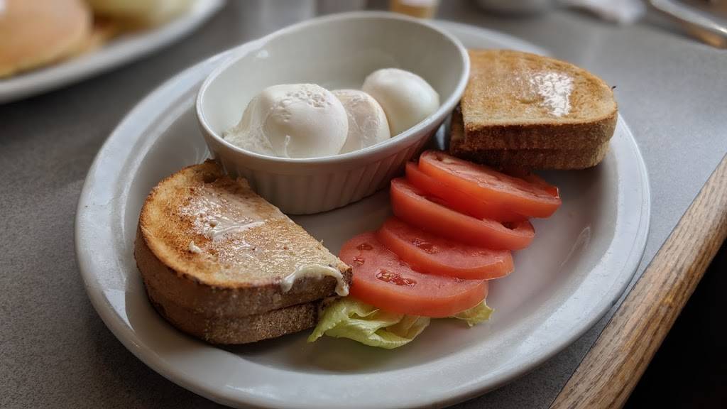 Hot Stacks Family Restaurant | restaurant | 29 King St N, Cookstown, ON L0L 1L0, Canada | 7054589933 OR +1 705-458-9933