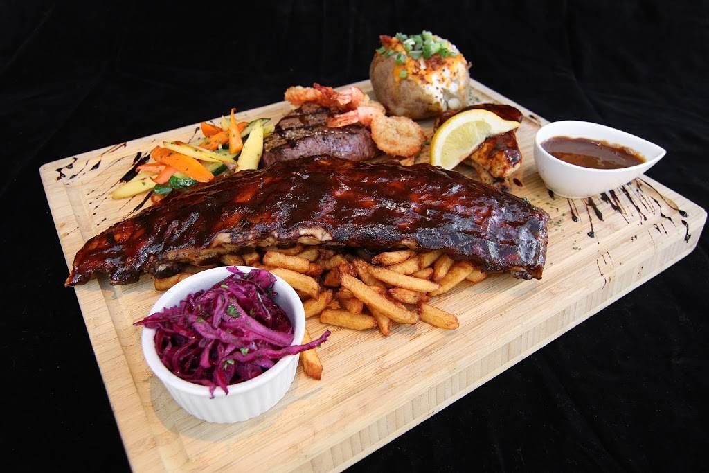 Gare 422 | restaurant | 422 Boulevard Monseigneur-Dubois, Saint-Jérôme, QC J7Y 3L8, Canada | 4504327776 OR +1 450-432-7776