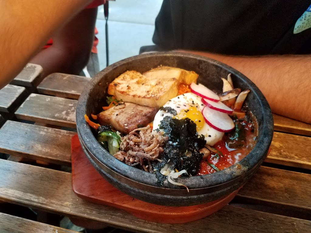 SouthGate | restaurant | 1801 Lombard St, Philadelphia, PA 19146, USA | 2155608443 OR +1 215-560-8443