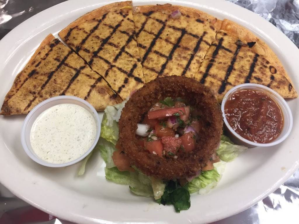 B. Halls Family Grill | restaurant | 3782 Monticello Plaza Drive, St Peters, MO 63304, USA | 6363008002 OR +1 636-300-8002