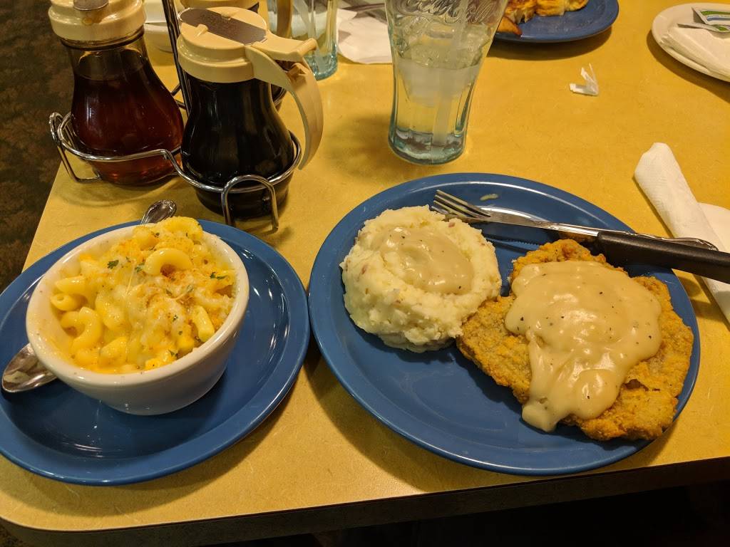 Café by Country Kitchen | restaurant | 1202 N Johns St, Dodgeville, WI 53533, USA | 6089301968 OR +1 608-930-1968