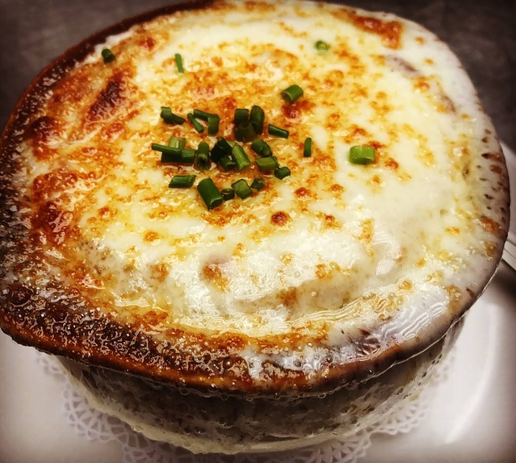 Con Murphys Irish Pub | restaurant | 1700 Benjamin Franklin Pkwy, Philadelphia, PA 19103, USA | 2676871128 OR +1 267-687-1128