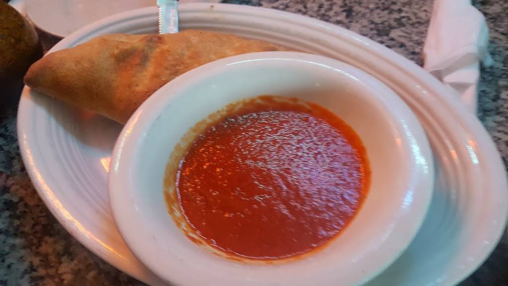 Mamas Pizza Italian Restaurant | restaurant | 1340 Benvenue Rd, Rocky Mount, NC 27804, USA | 2529773600 OR +1 252-977-3600