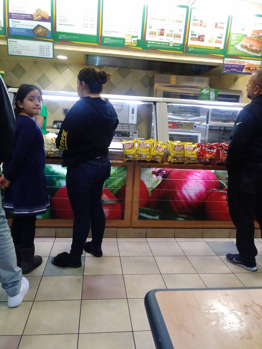 Subway Restaurants | restaurant | 612 Ventura St, Fillmore, CA 93015, USA | 8055247872 OR +1 805-524-7872