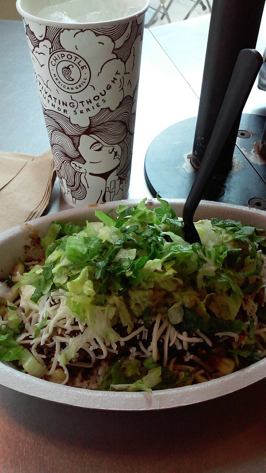 Chipotle Mexican Grill | restaurant | 156 S, TX-46 Ste 110, New Braunfels, TX 78130, USA | 8306299300 OR +1 830-629-9300